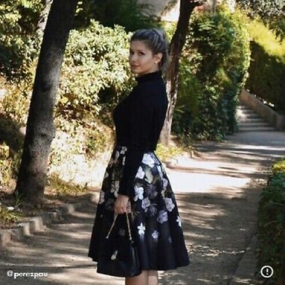 ❌SOLD❌Ted Baker Nerida Opal Print Skirted Dress - Picture 2 of 8